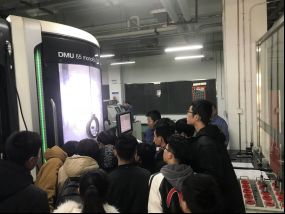 探索康復(fù)輔具的科技魅力 康復(fù)工程學(xué)院2017級假肢矯形器專業(yè)赴北京市康復(fù)輔具技術(shù)中心實(shí)踐認(rèn)知活動(dòng)紀(jì)實(shí)